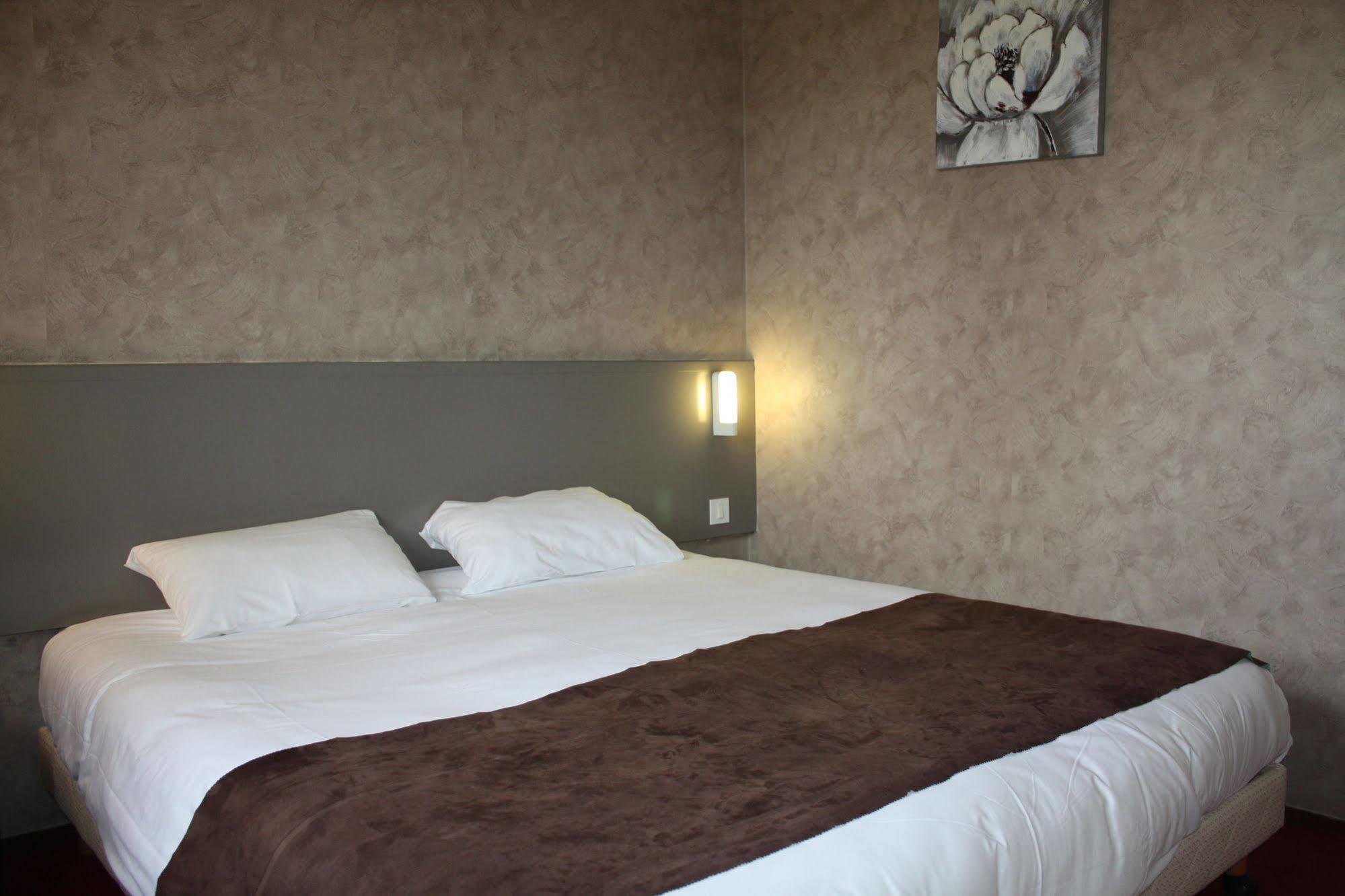 Brit Hotel Лондивизьо Екстериор снимка