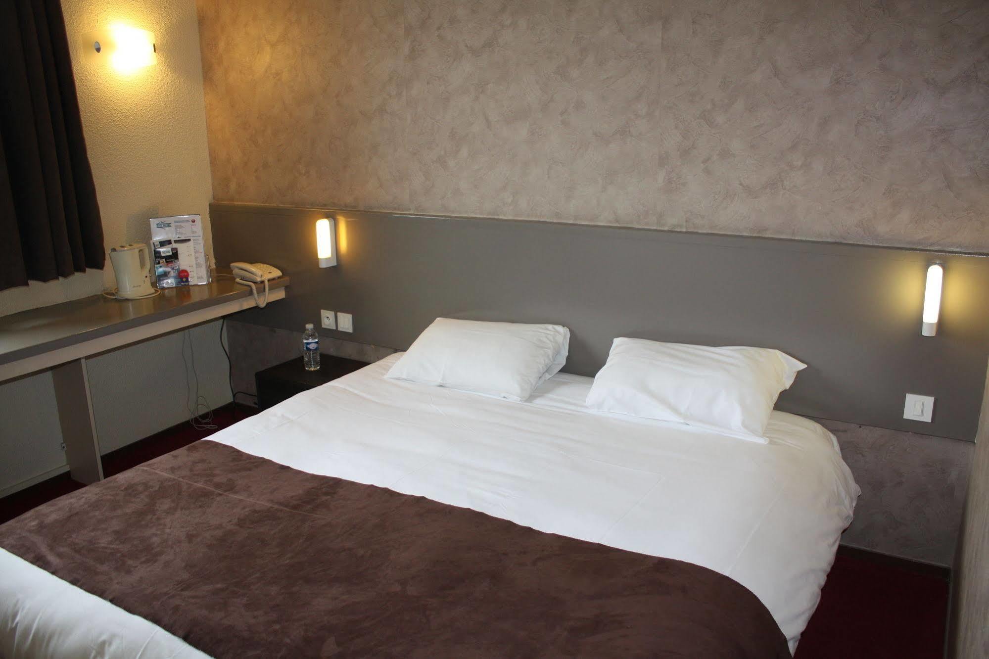 Brit Hotel Лондивизьо Екстериор снимка